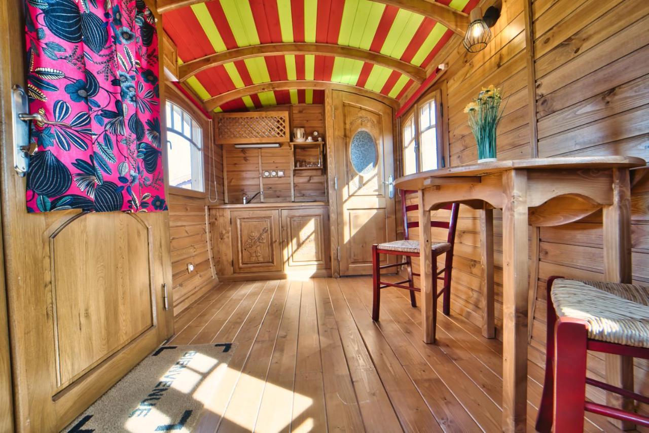 Clamador Hotel